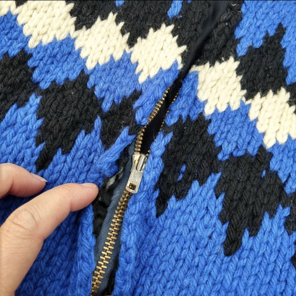 vintage cowichan style CHUNKY CARDIGAN sweater (G11) - Picture 10 of 10